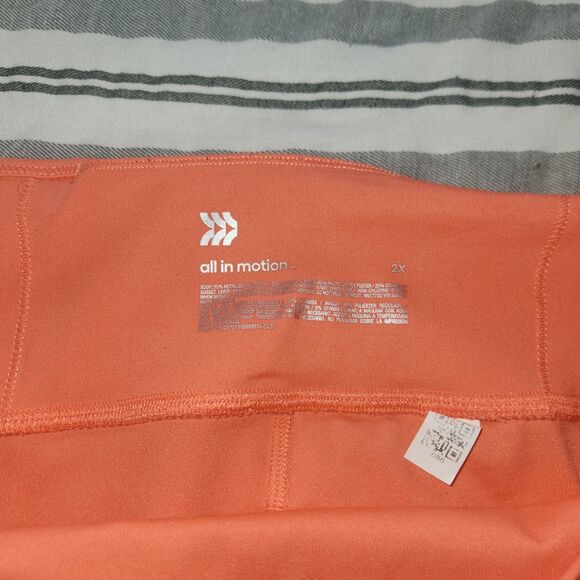 All in Motion Women's Brushed Sculpt Bike Shorts - Coral Pink Size 2X - Picture 2 of 3